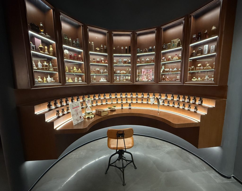 廣州時尚氣味博物館開啟中國嗅覺香水市場新商機 12 13